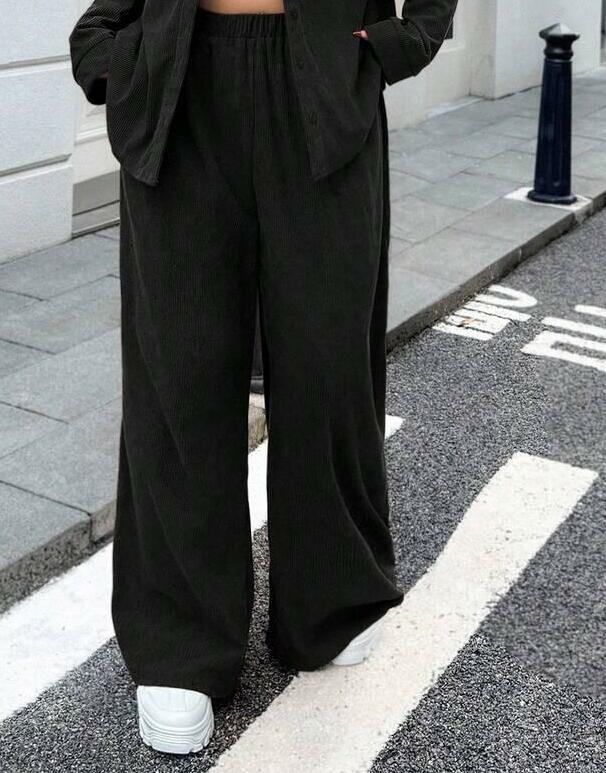 czarne spodnie casual