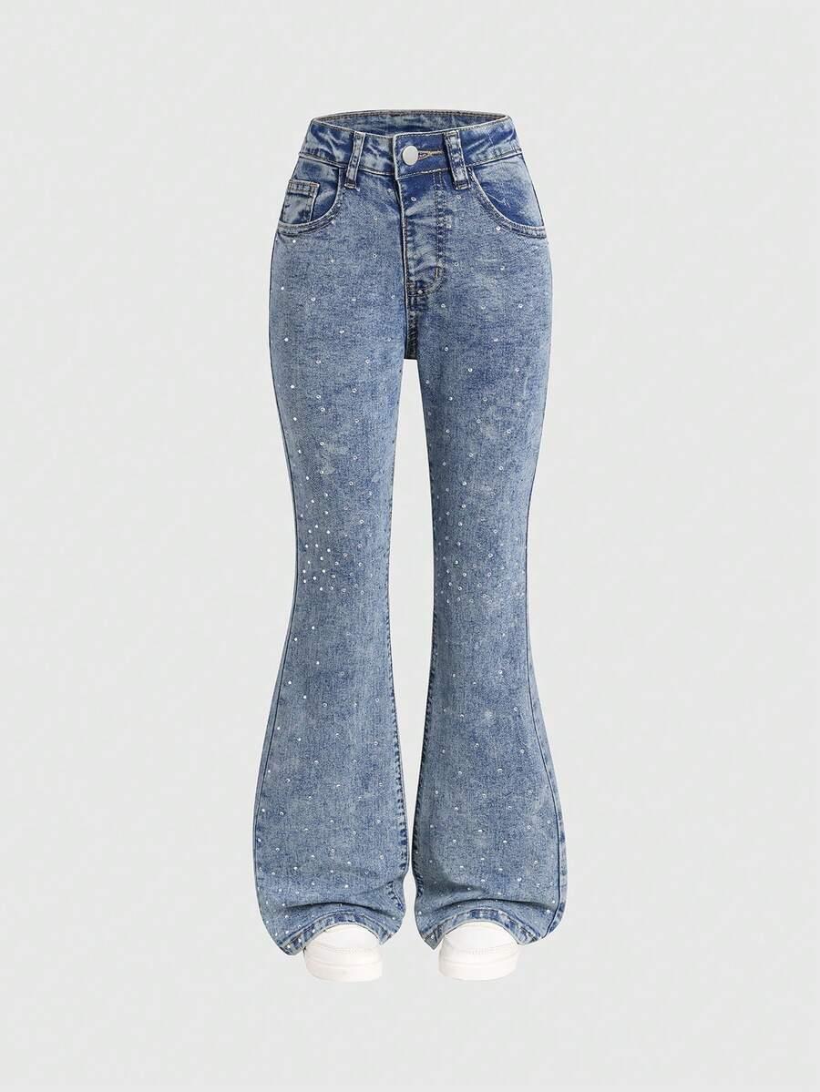 niebieskie spodnie jeans zdobienie