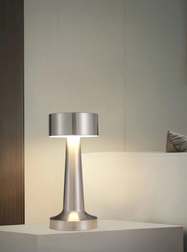 srebrna lampka led