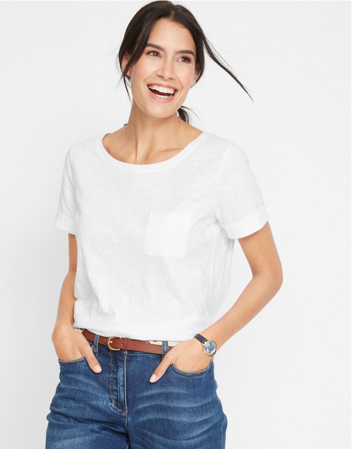biały t-shirt kieszeń