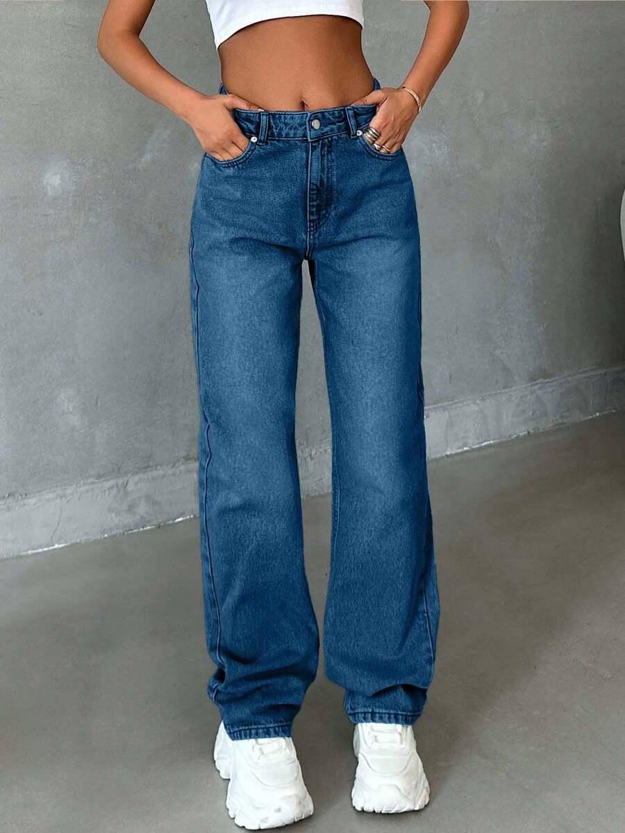 niebieskie spodnie jeans 