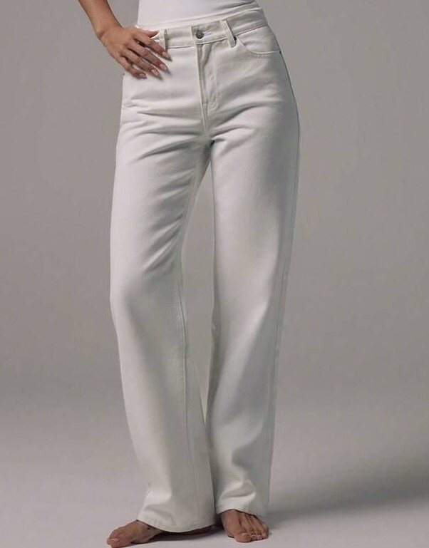 BIAŁE SPODNIE JEANS