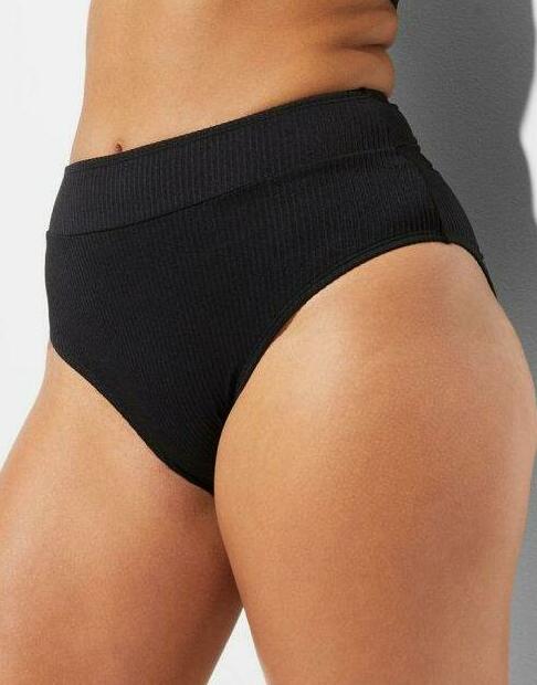 DÓŁ OD BIKINI 