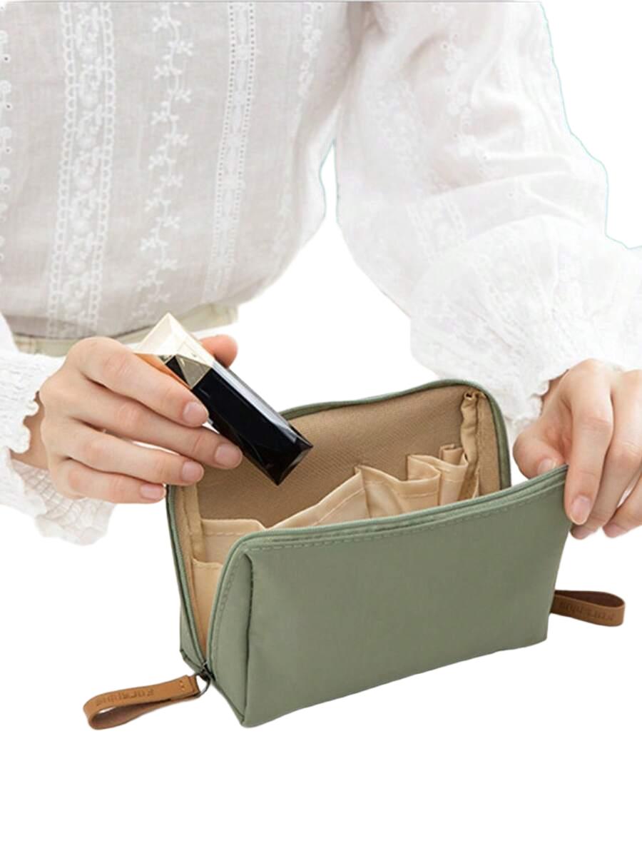 zielona kosmetyczka zip 