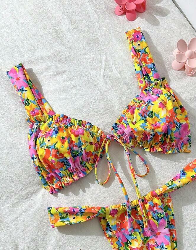góra od bikini falbanka