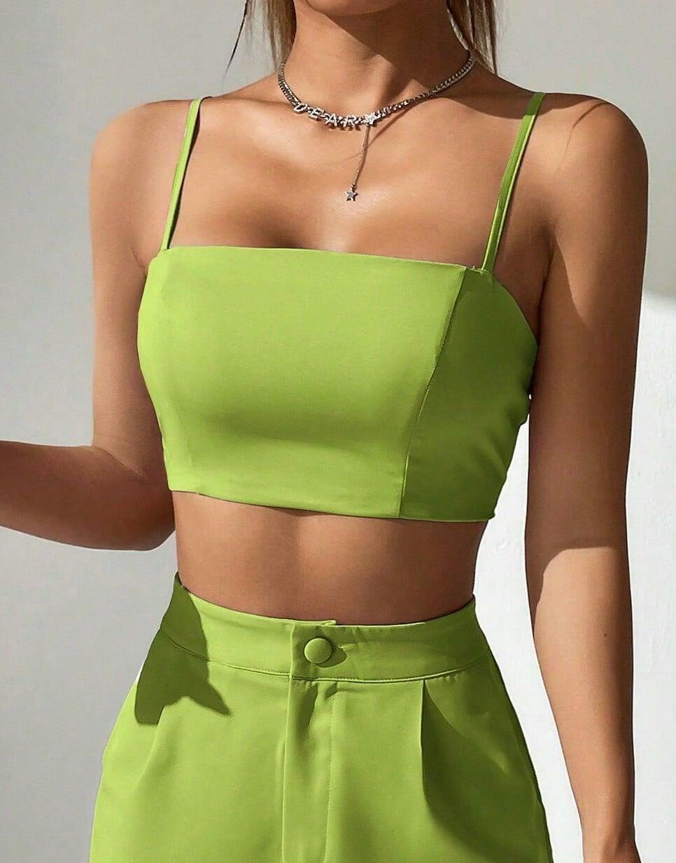 klasyczny zielony crop top na ramiączkach zamek