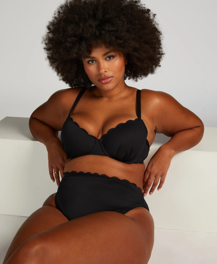 czarna góra od bikini tekstura
