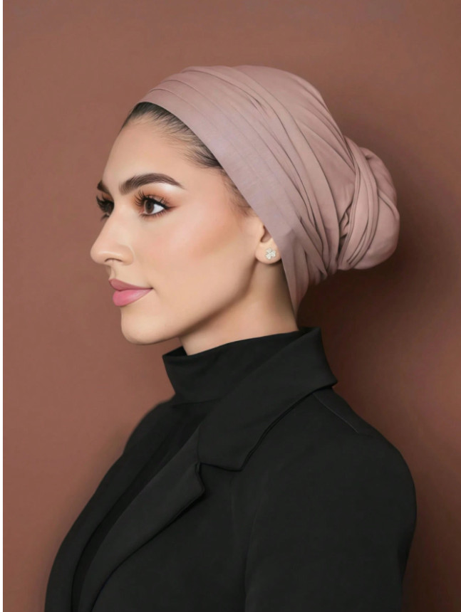 beżowy turban na głowę