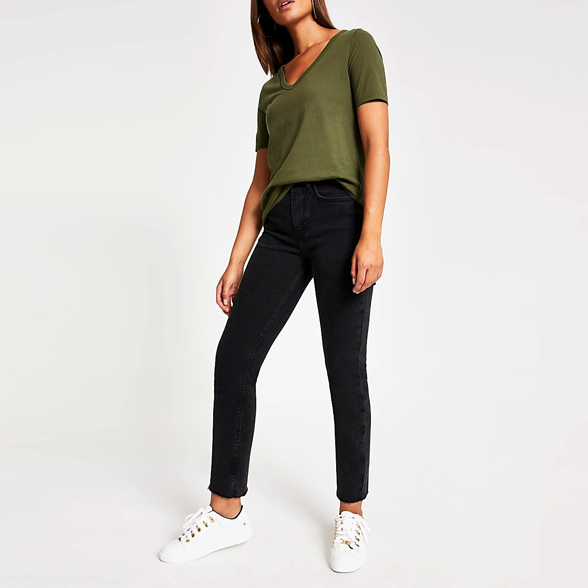 t-shirt v neck khaki