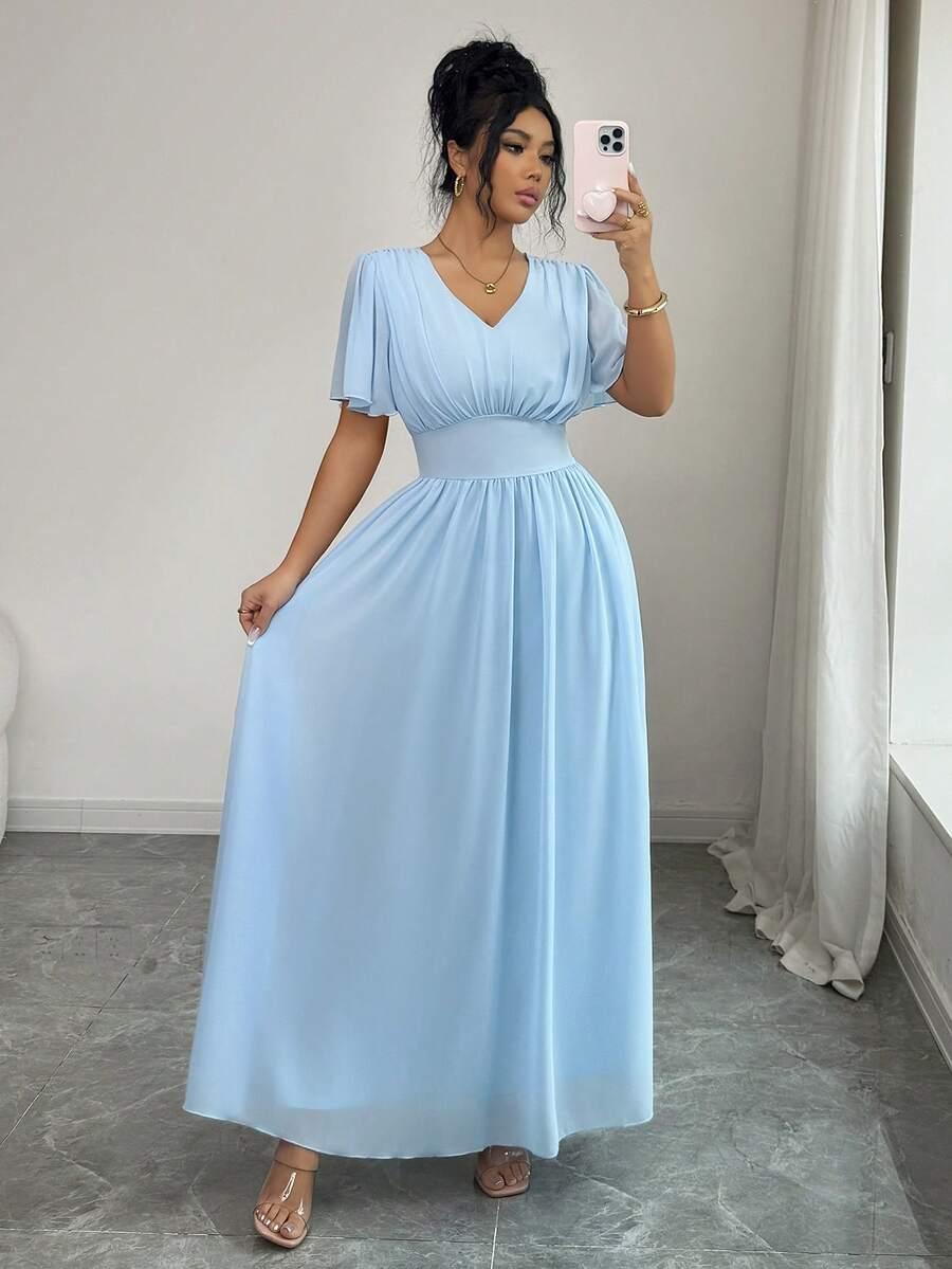 niebieska sukienka maxi 