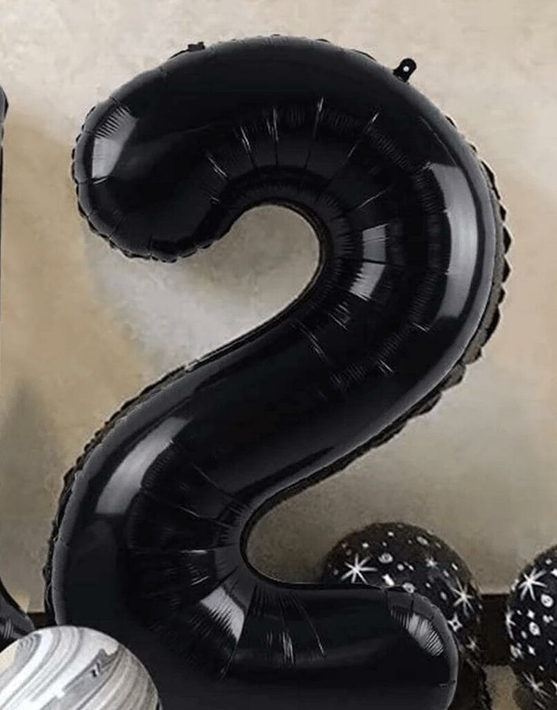 balon w kształcie cyfry 2