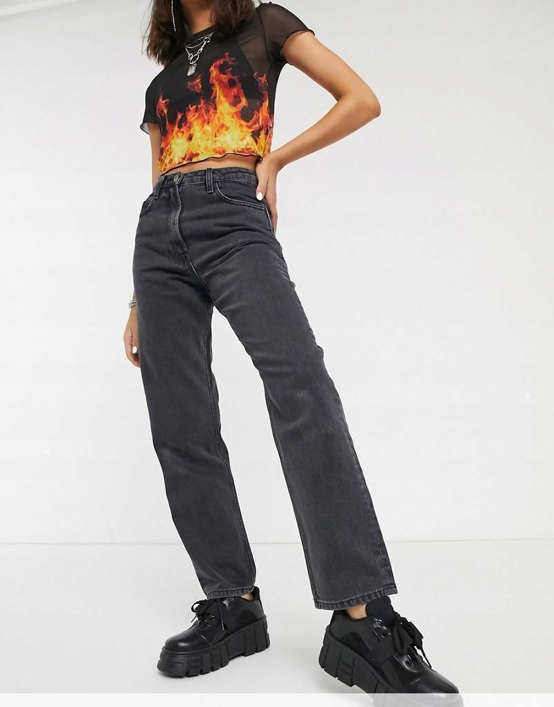 szare spodnie jeans 