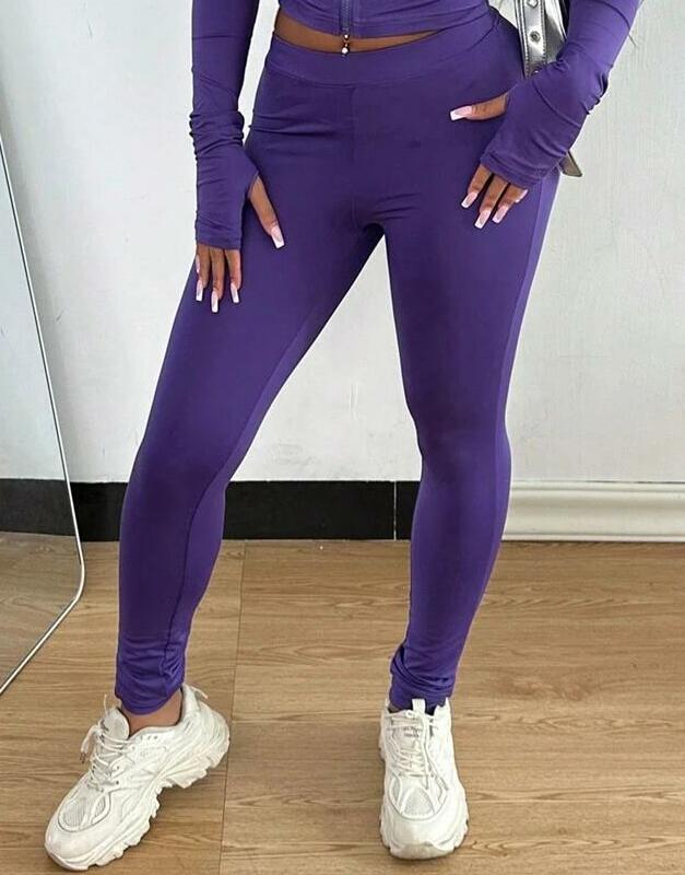 fioletowe klasyczne legginsy 