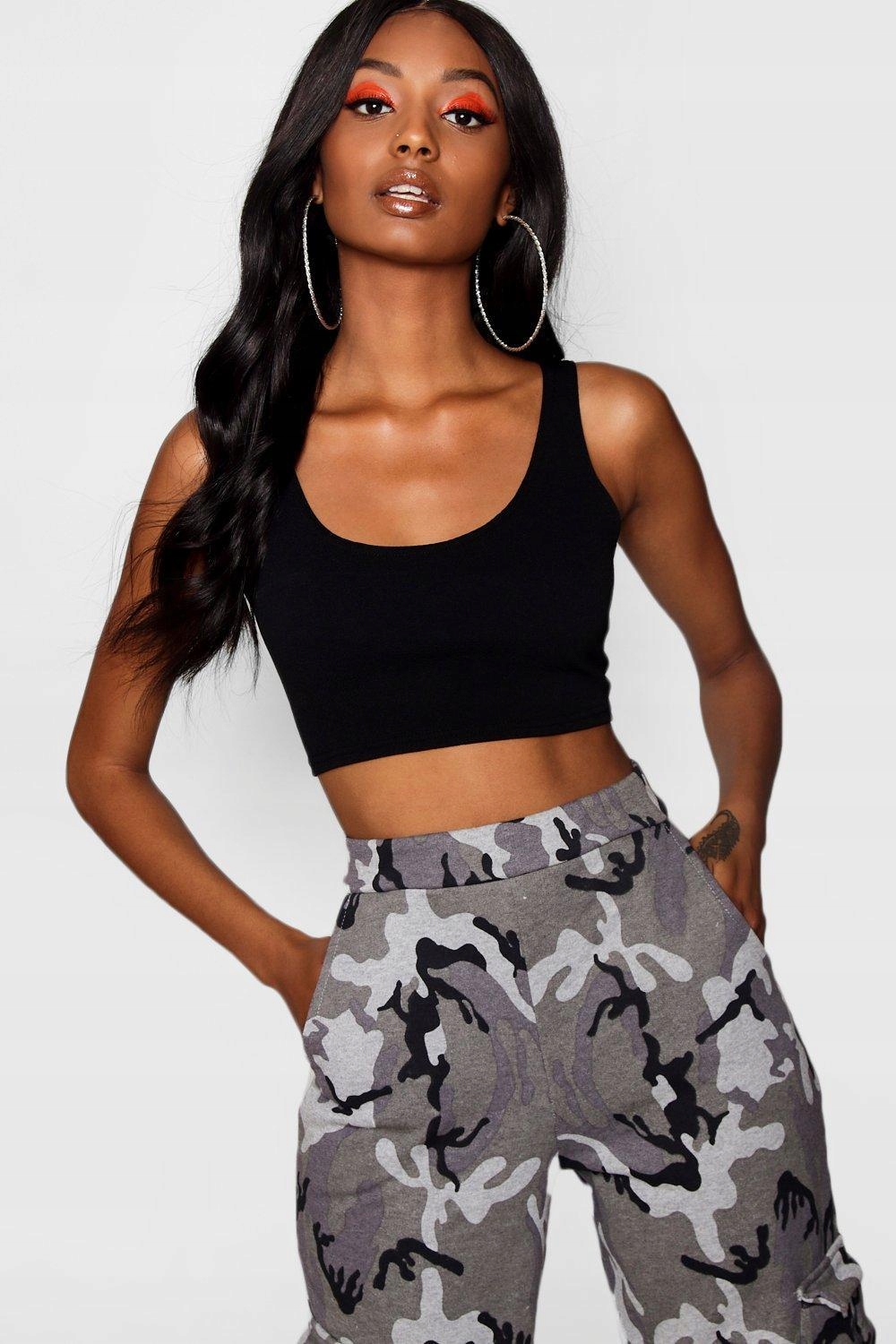 czarny top basic