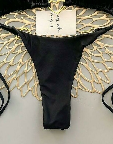 dół od bikini