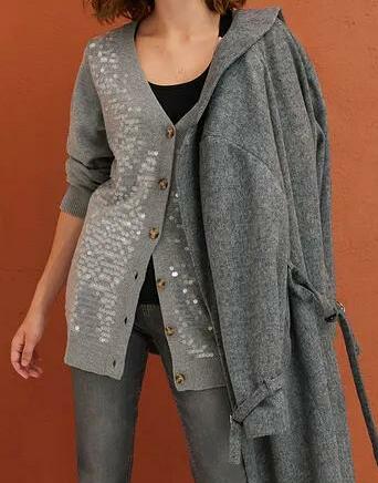 SWETER ROZPINANY Z CEKINAMI