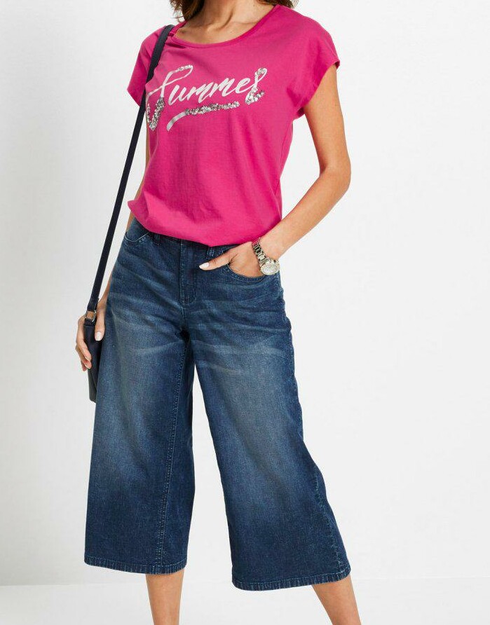 T-SHIRT Z NADRUKIEM 