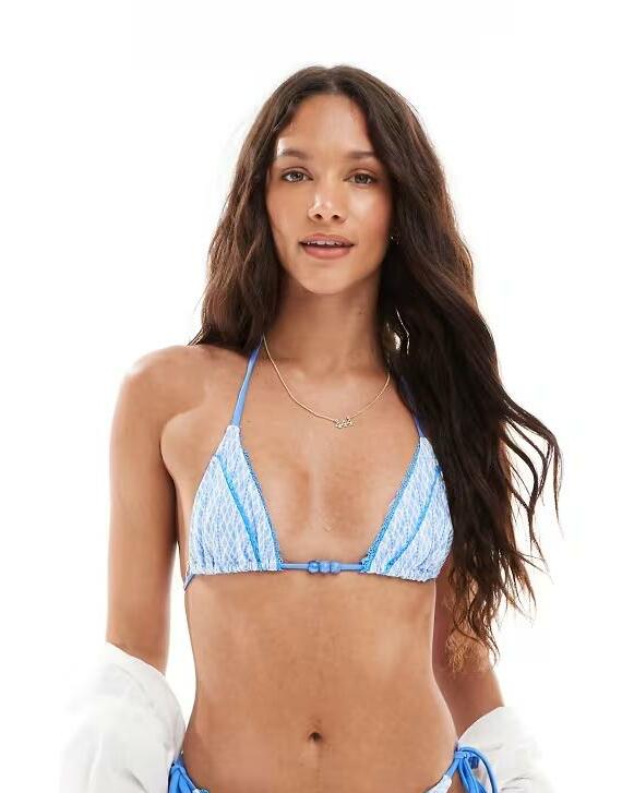 niebieska góra od bikini 