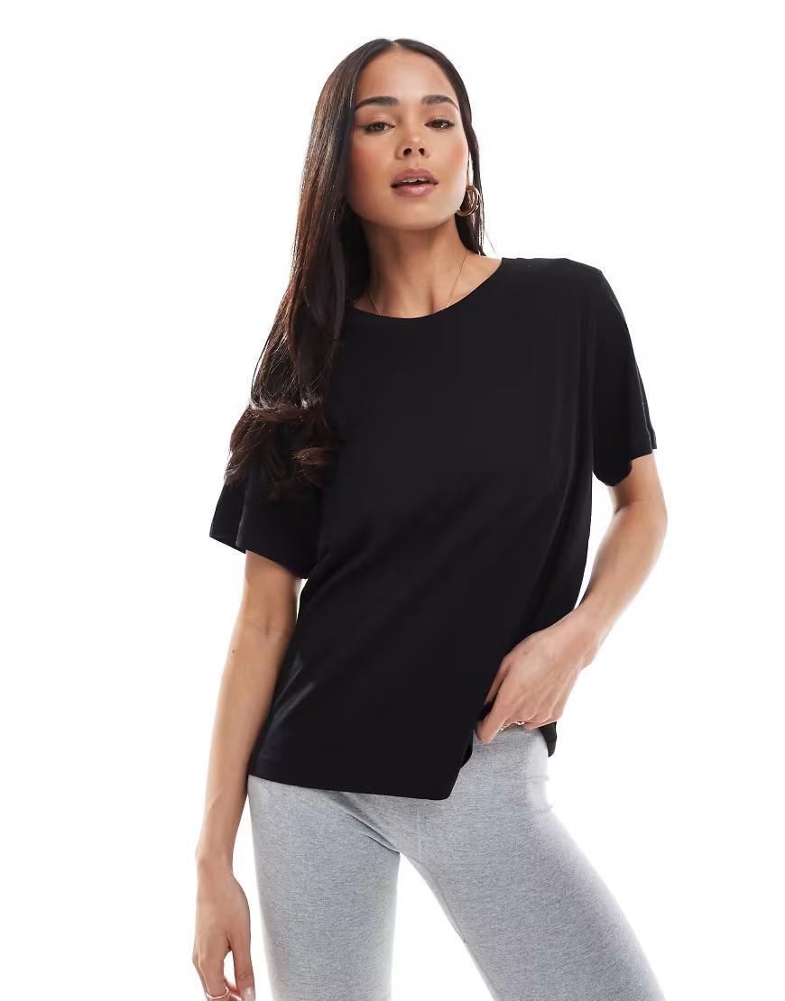 czarny t-shirt krótki rękaw casual
