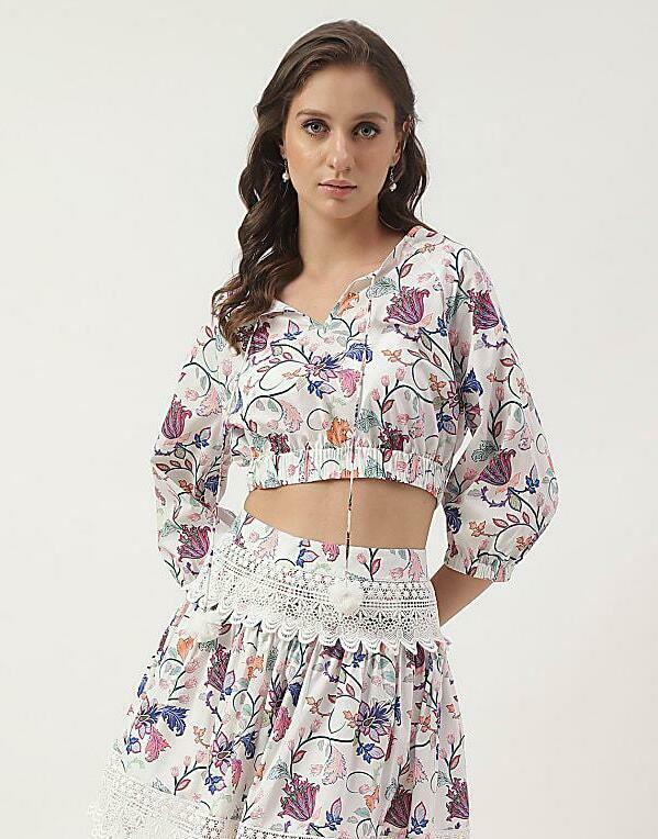 BLUZKA V-NECK WZÓR KWIATY T43-4553K-A4