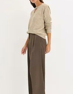 SWETER Z BŁYSZCZĄCĄ NITKĄ