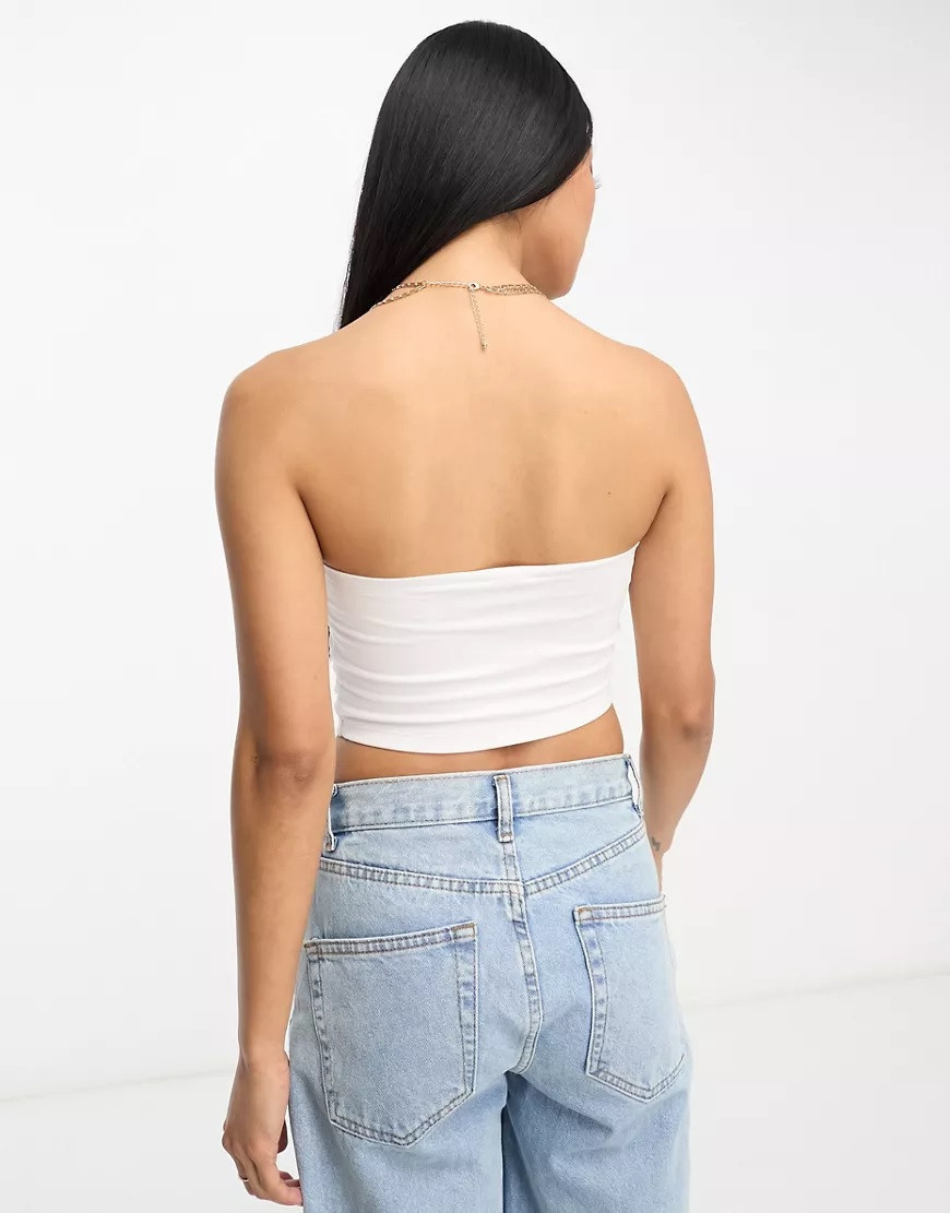 biały crop top opaska marszczenie