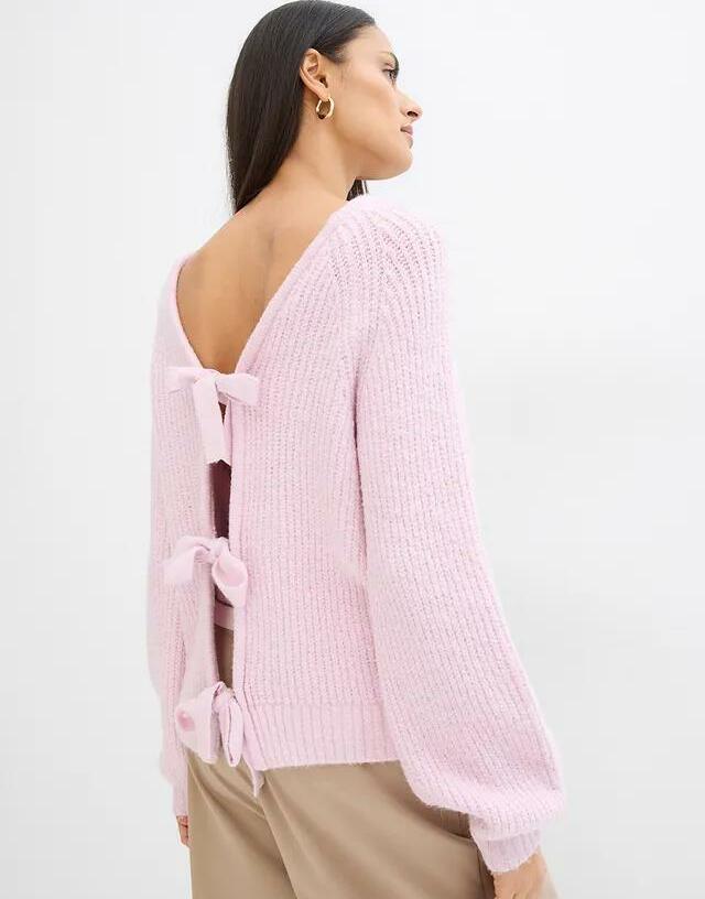 RÓŻOWY SWETER WIĄZANIE