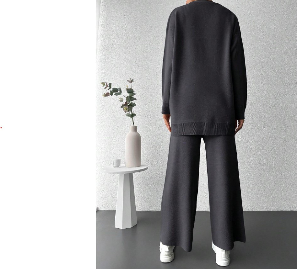 SWETER SPODNIE KOMPLET
