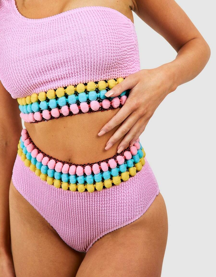 różowy dół od bikini zdobienia 