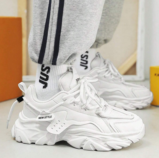 BIAŁE BUTY SPORTOWE 