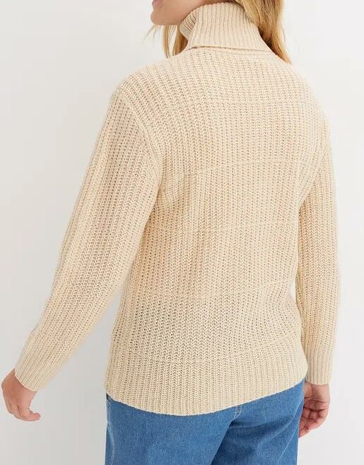 SWETER Z GOLFEM