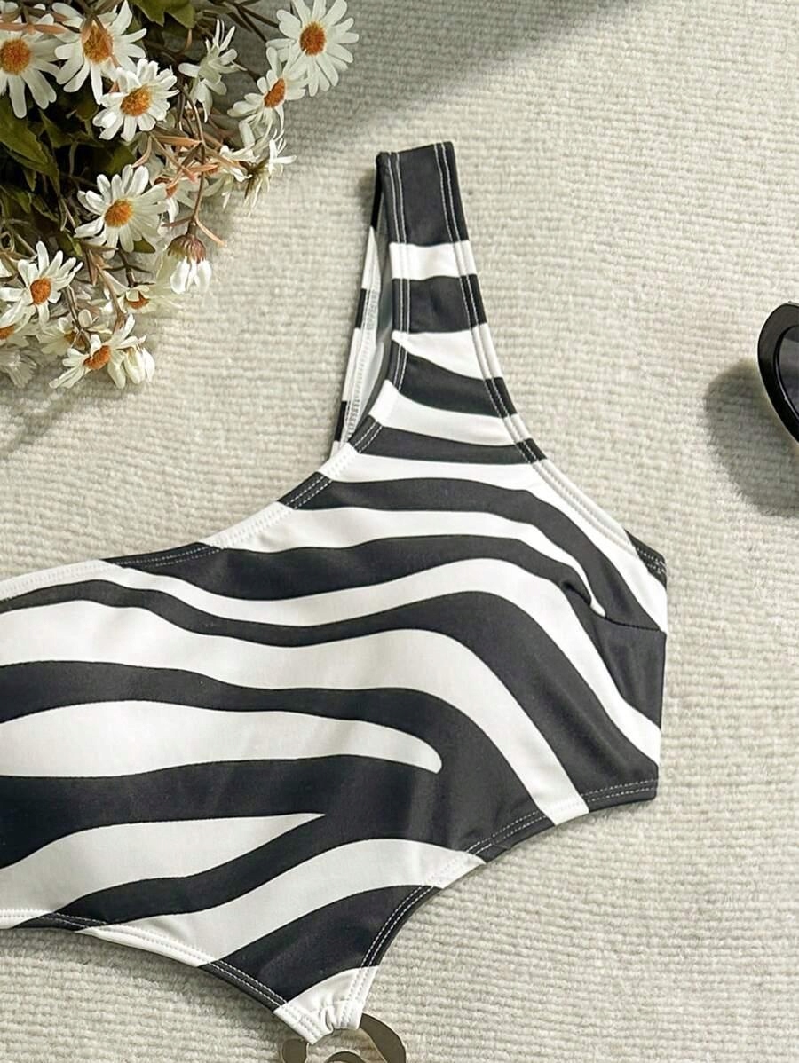 jednoczęściowy strój kąpielowy animal print