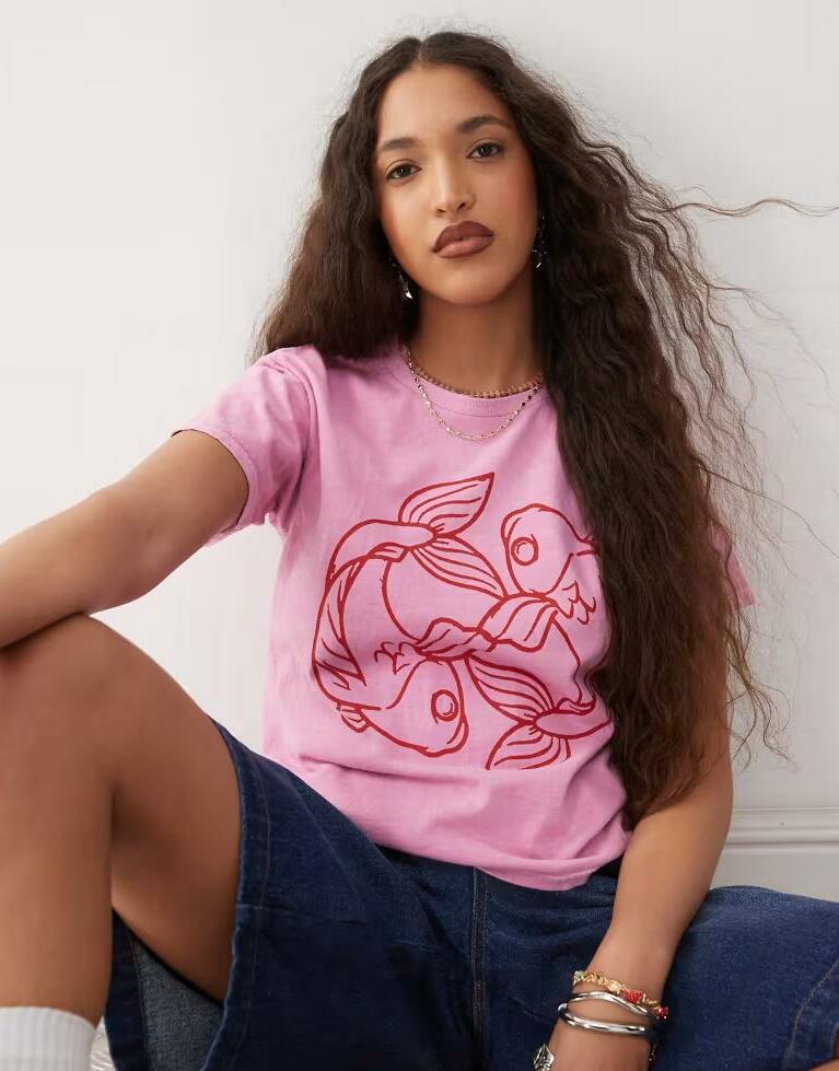 RÓŻOWY T-SHIRT PRINT