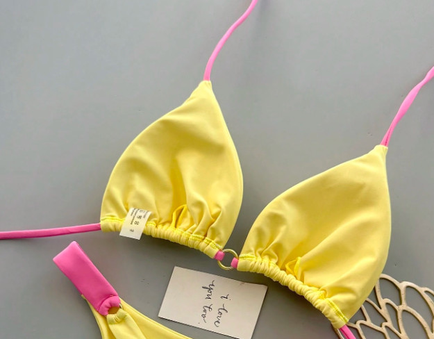 góra od bikini