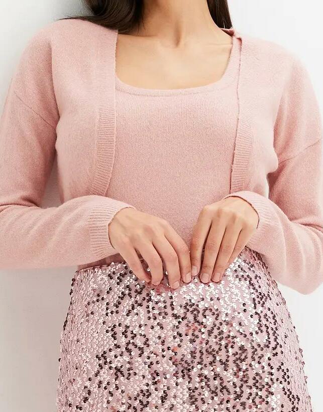 KRÓTKI DAMSKI SWETER