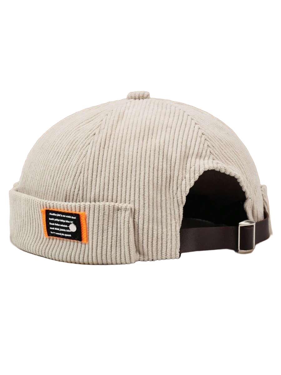 beżowa czapka casual