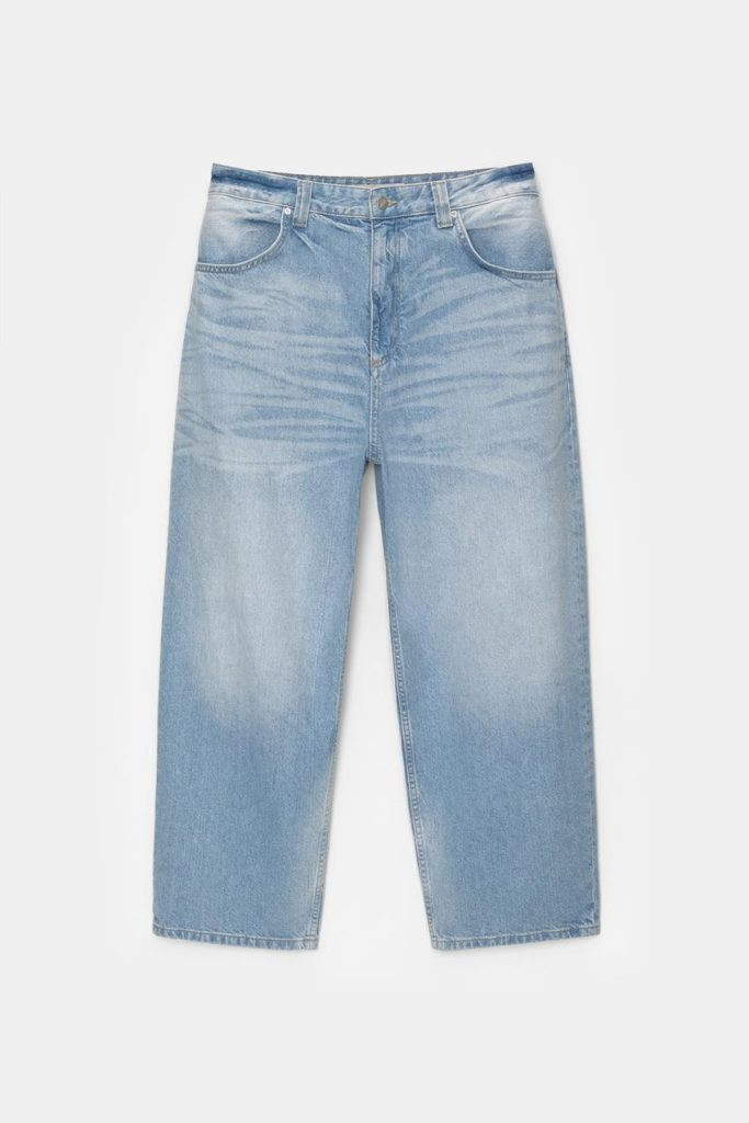 szerokie spodnie jeans