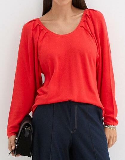 SWETER Z DZIANINY 