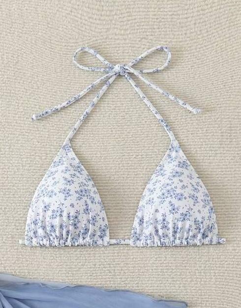 góra od bikini kwiaty
