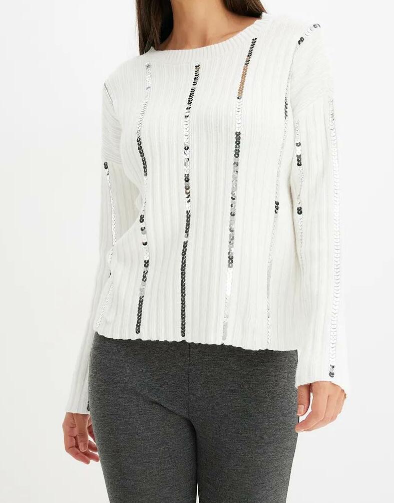SWETER Z CEKINAMI