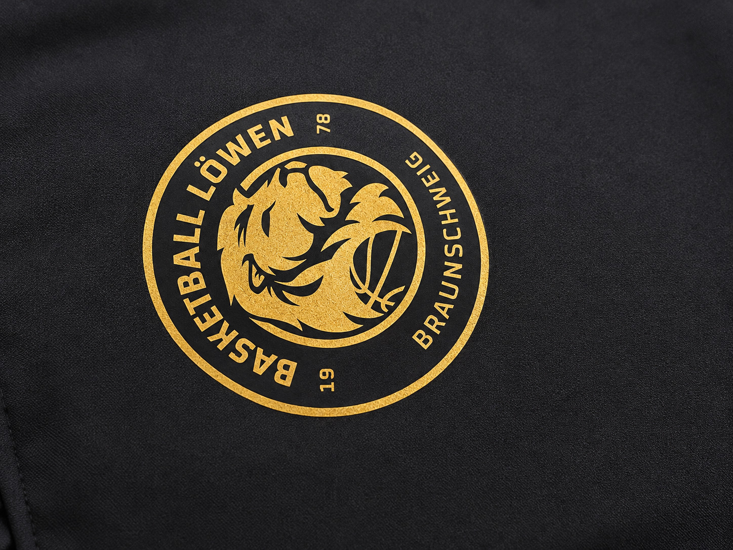 PIKOWANA KURTKA KAPTUR logo Basketball Löwen