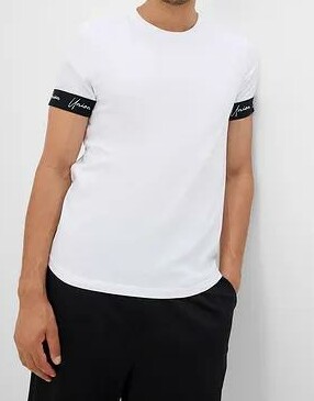 T-SHIRT Z KRÓTKIM RĘKAWEM