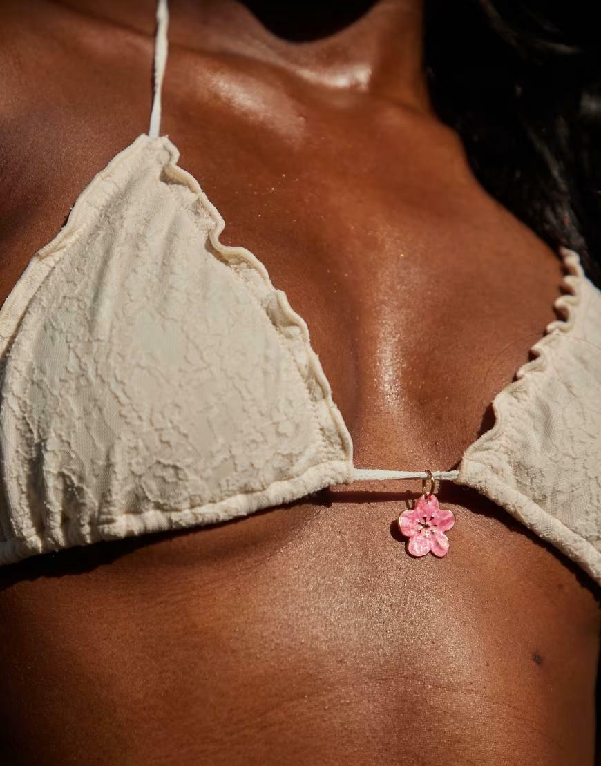 kremowa góra od bikini koronka 