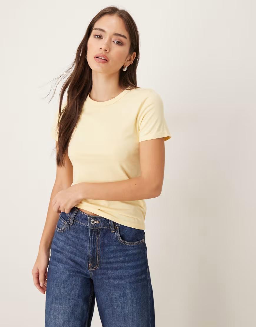 ŻÓŁTY T-SHIRT BASIC
