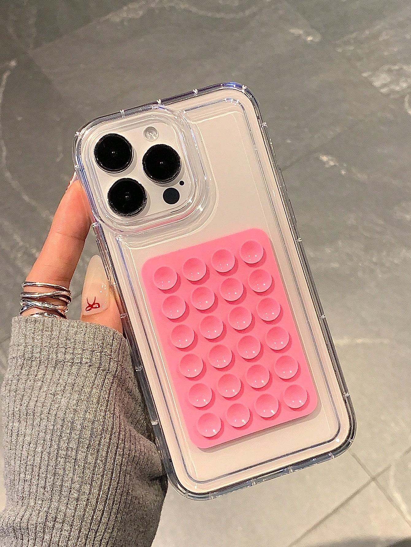 ETUI NA TELEFON IPHONE 16 PRO