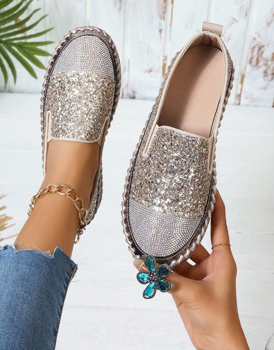 ZDOBIONE TRAMPKI SLIP ON POŁYSK