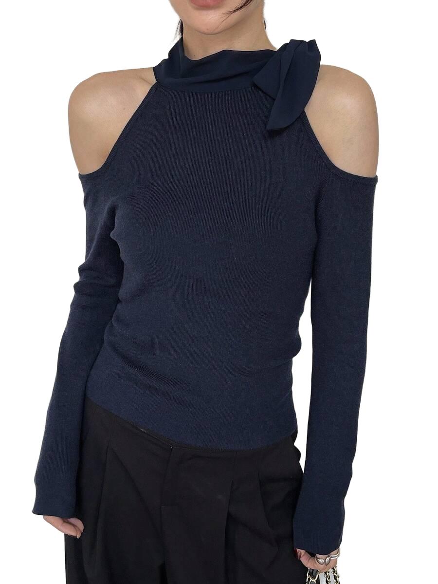 SWETER Z WIĄZANIEM