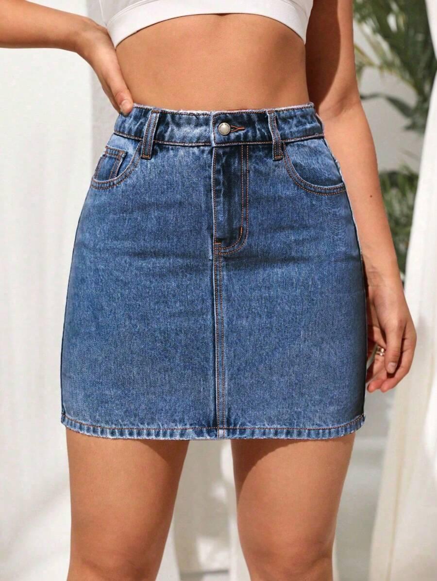 niebieska spódnica jeans