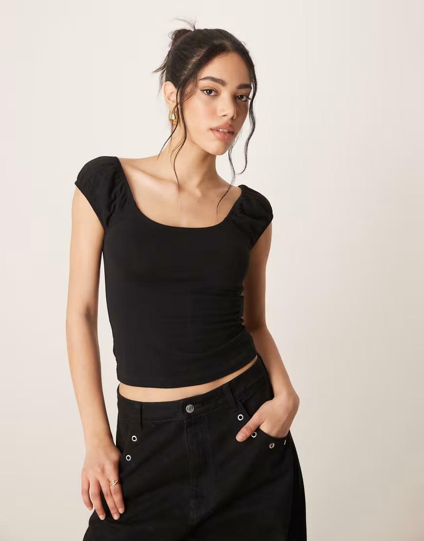 CZARNY TOP BUFKI