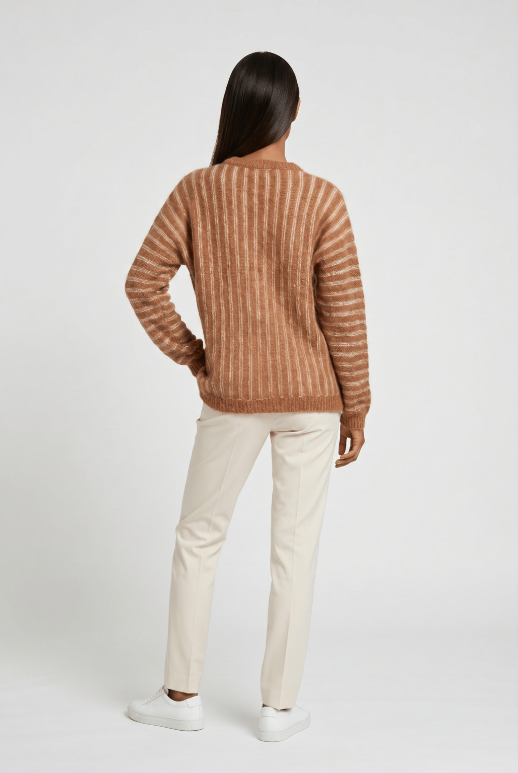sweter wzór paski